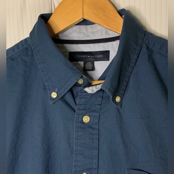 Tommy Hilfiger - Collard Button Down Dress Shirt Navy - Large - Picture 3 of 12
